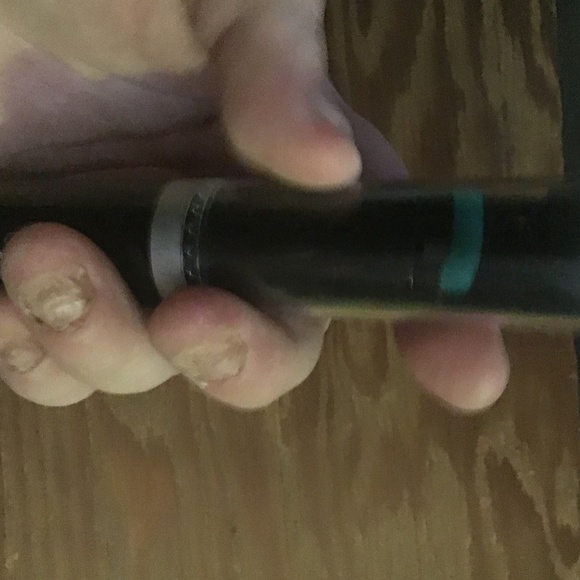 Trestique new mascara with built in lash curler - Picture 3 of 6